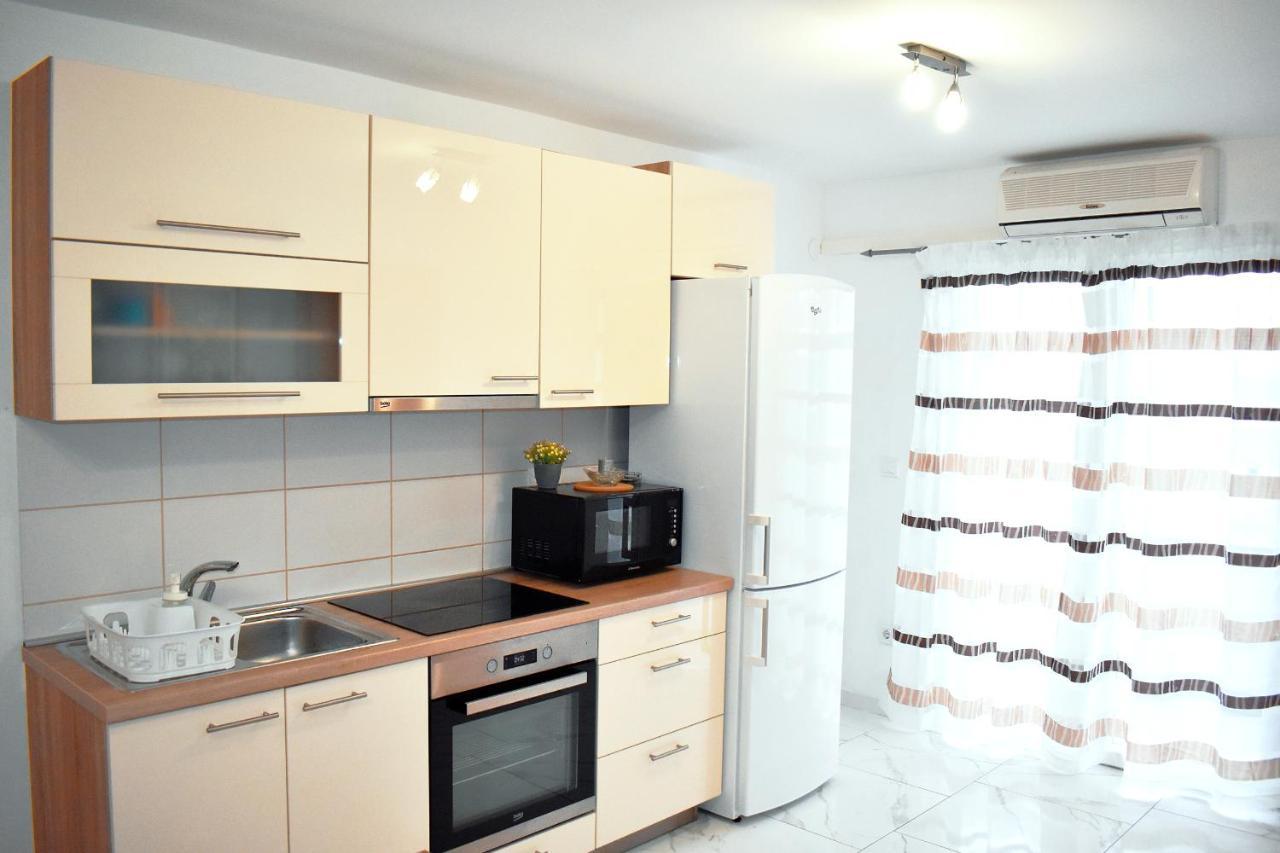 Apartmani Lovrencic 브르시 외부 사진