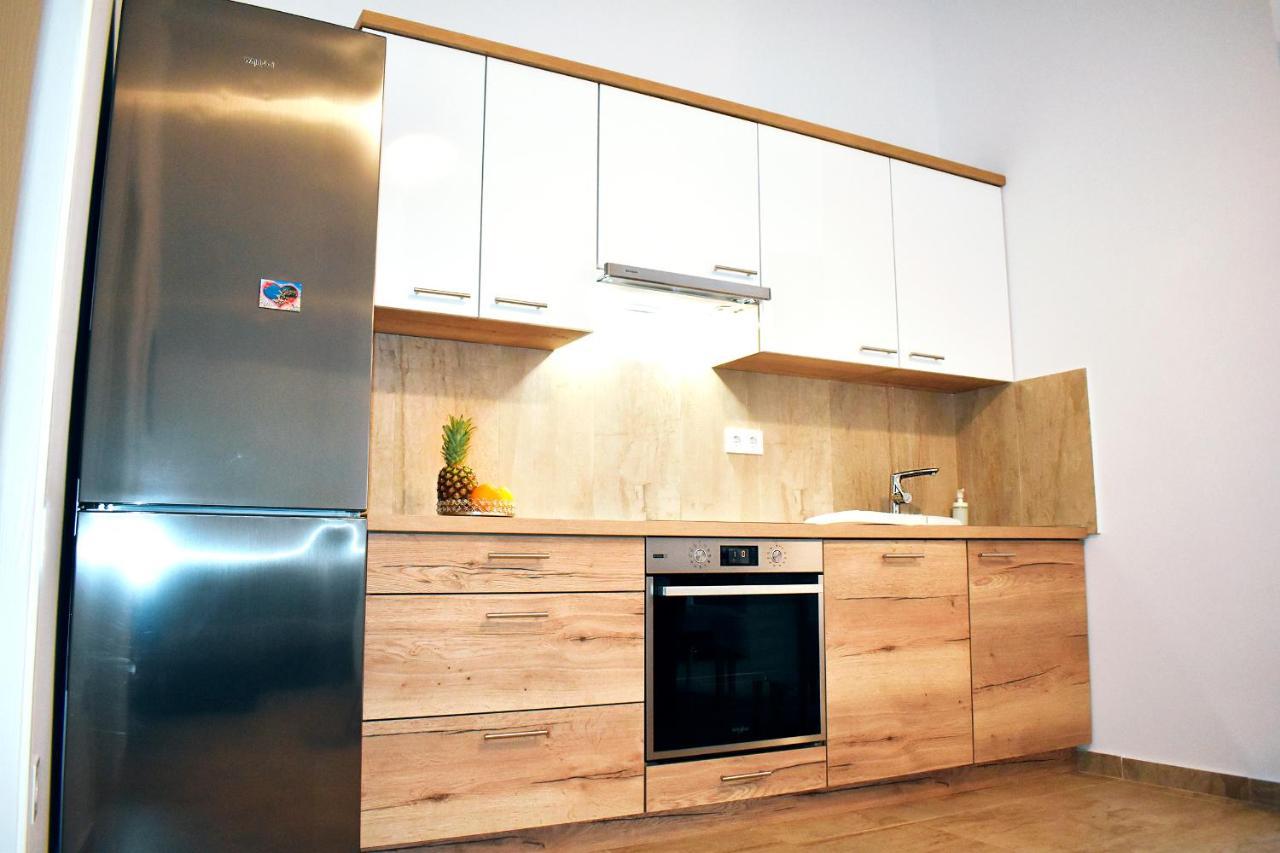 Apartmani Lovrencic 브르시 외부 사진