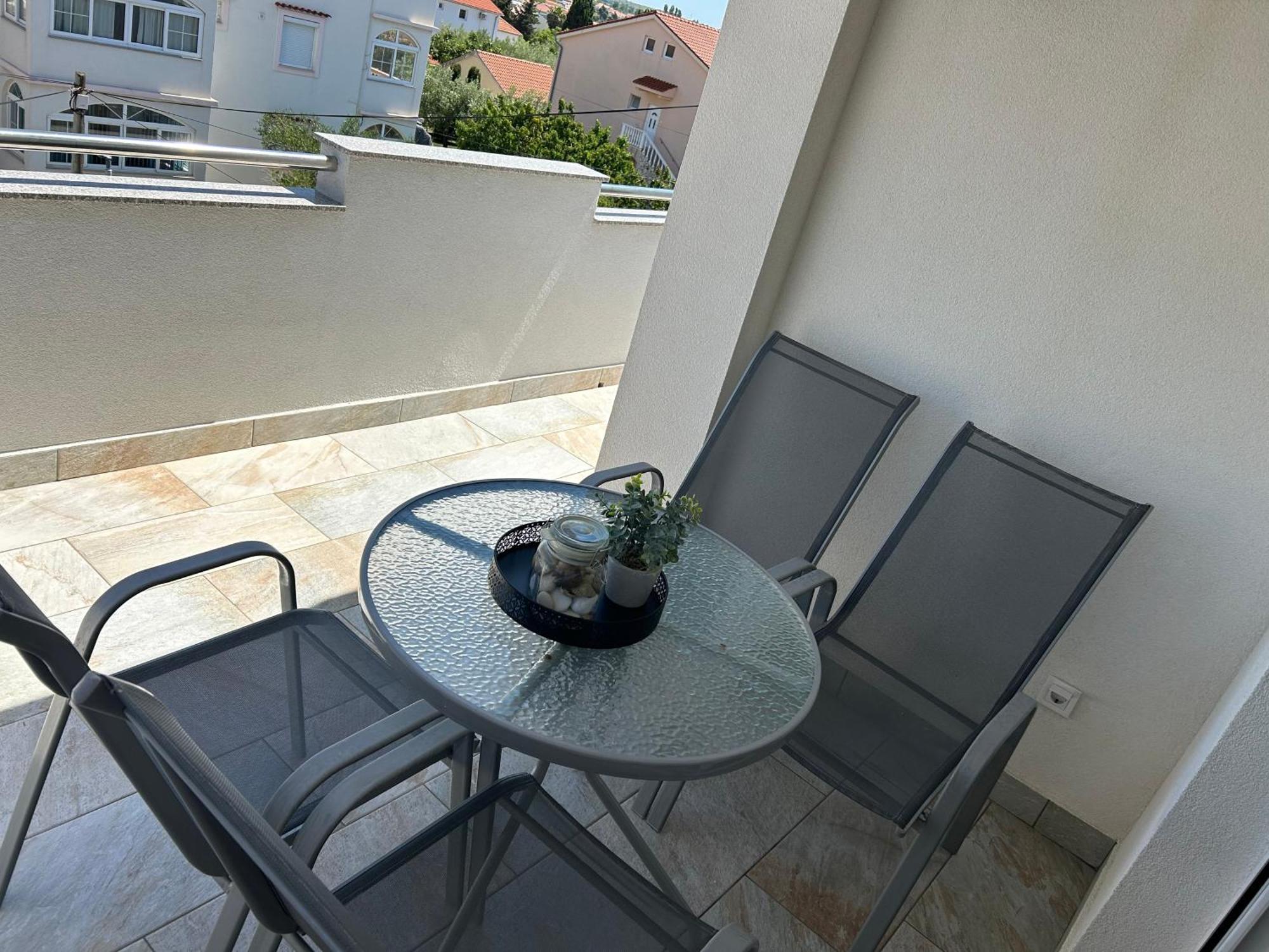 Apartmani Lovrencic 브르시 외부 사진